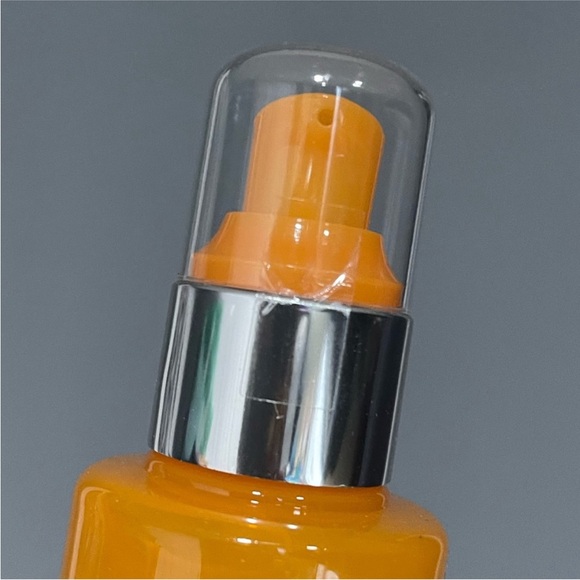 Vitamin C Rodial Brightening Cleanser - BRAND NEW & NEVER USED. 🤞🏻👌🏻 - Picture 3 of 9